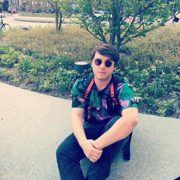 Meet your Posher, Andrew - Picture 1 of 1